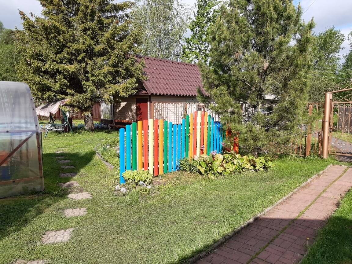 забор из разноцветного штакетника односторонний фото2 в Донецке