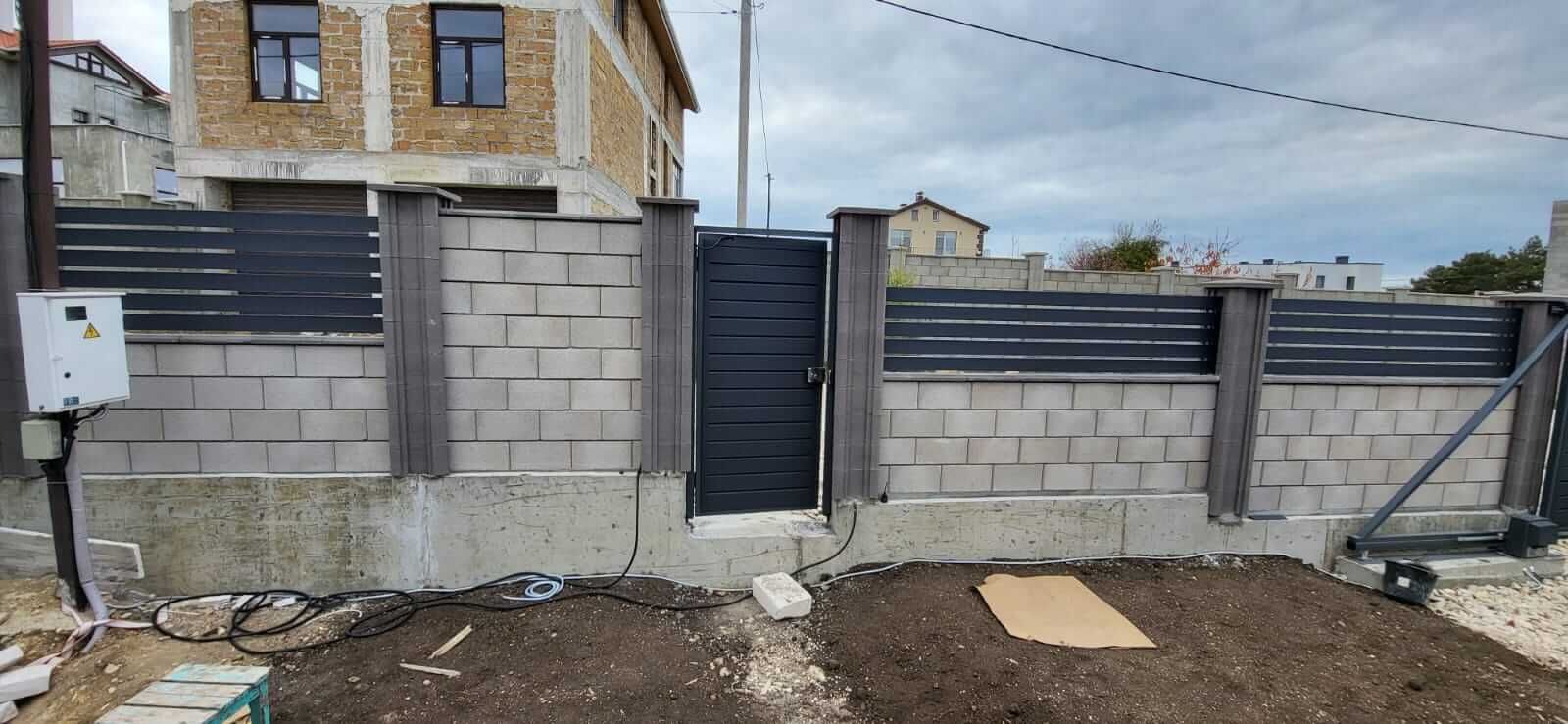 Забор-ранчо из металлопланкена 28м RAL7024 Серый Графит МАТТЕ фото 6 в Донецке