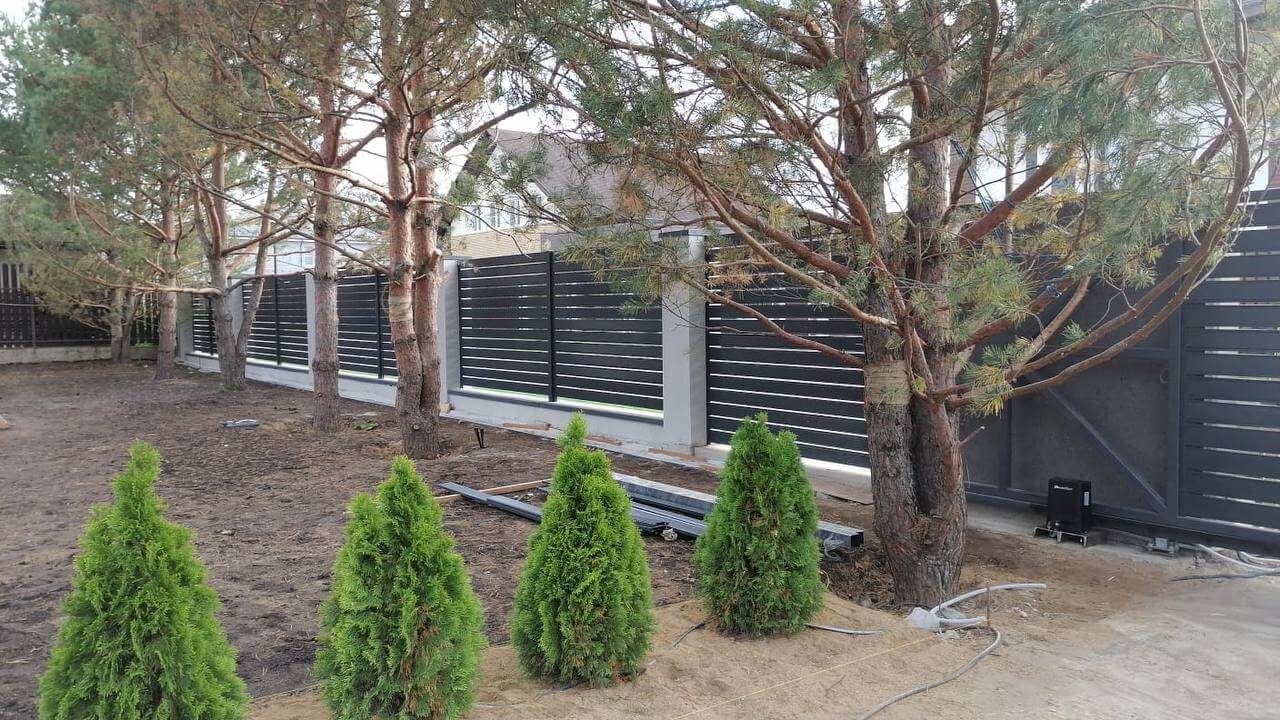 Забор-ранчо из металлопланкена 36м RAL7024 Серый Графит фото 6 в Донецке